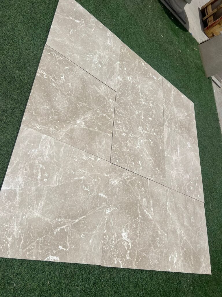 رخام طبيعي فاخر للمنازل والفلل