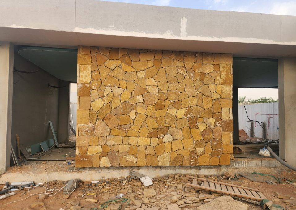 حجر وجه الجبل الأصفر – خيار تقليدي للمشاريع السكنية